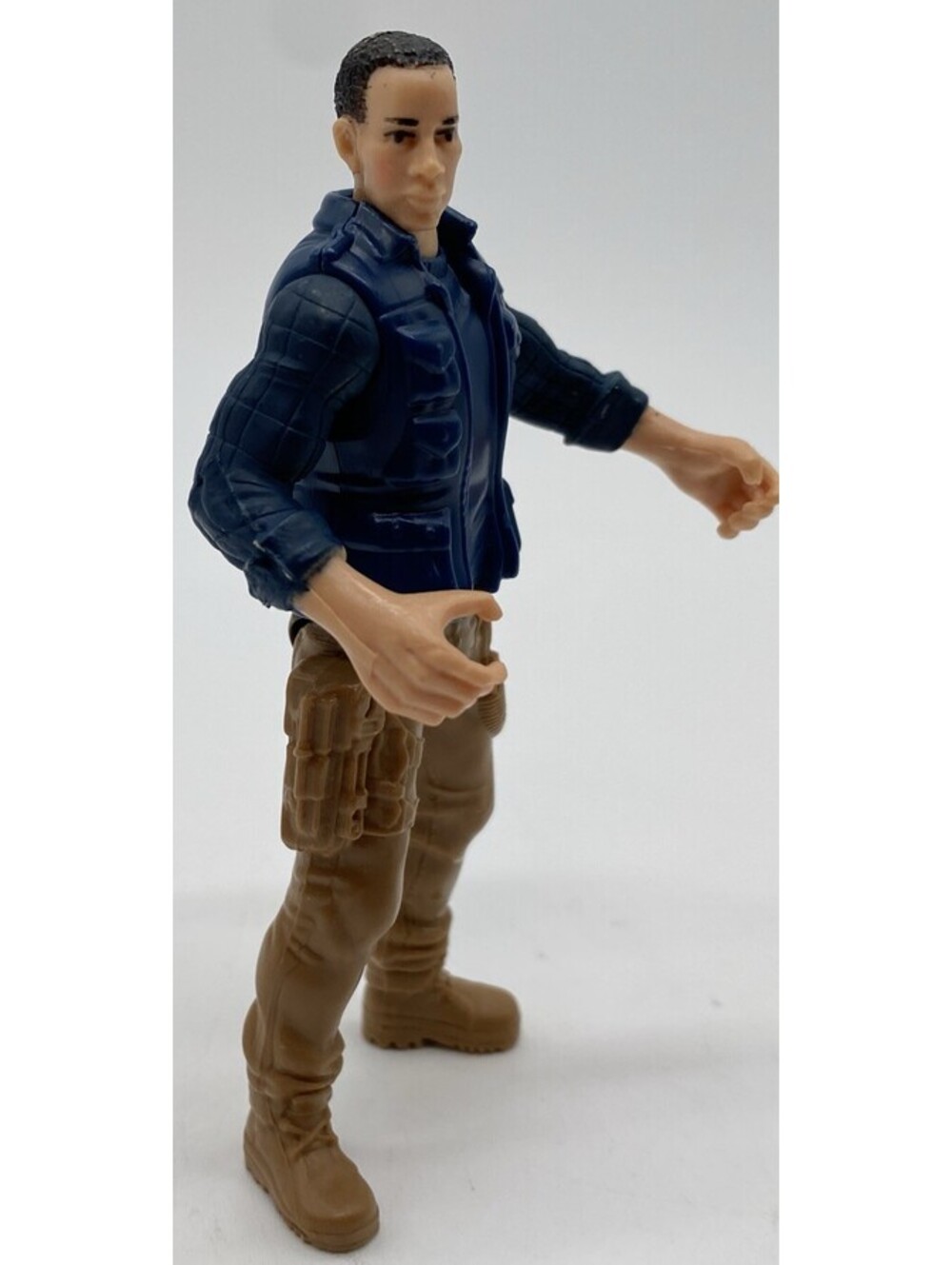 Animal Planet: Dino Exploration Dino Hunter 4’’ Action Figure Toy Preowned